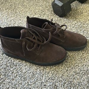 Clark’s, Chukka street style, size 10, men’s, brown suede, black gum sole